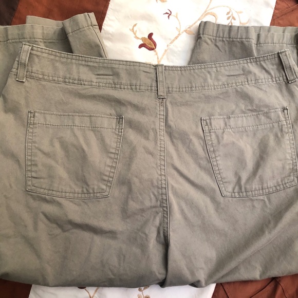 Capri Pants: Riders by Lee - Picture 3 of 4